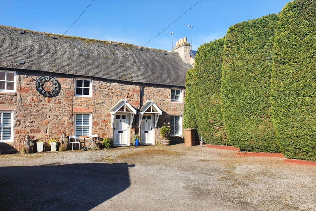Alexander Cottage Inverness Exterior photo
